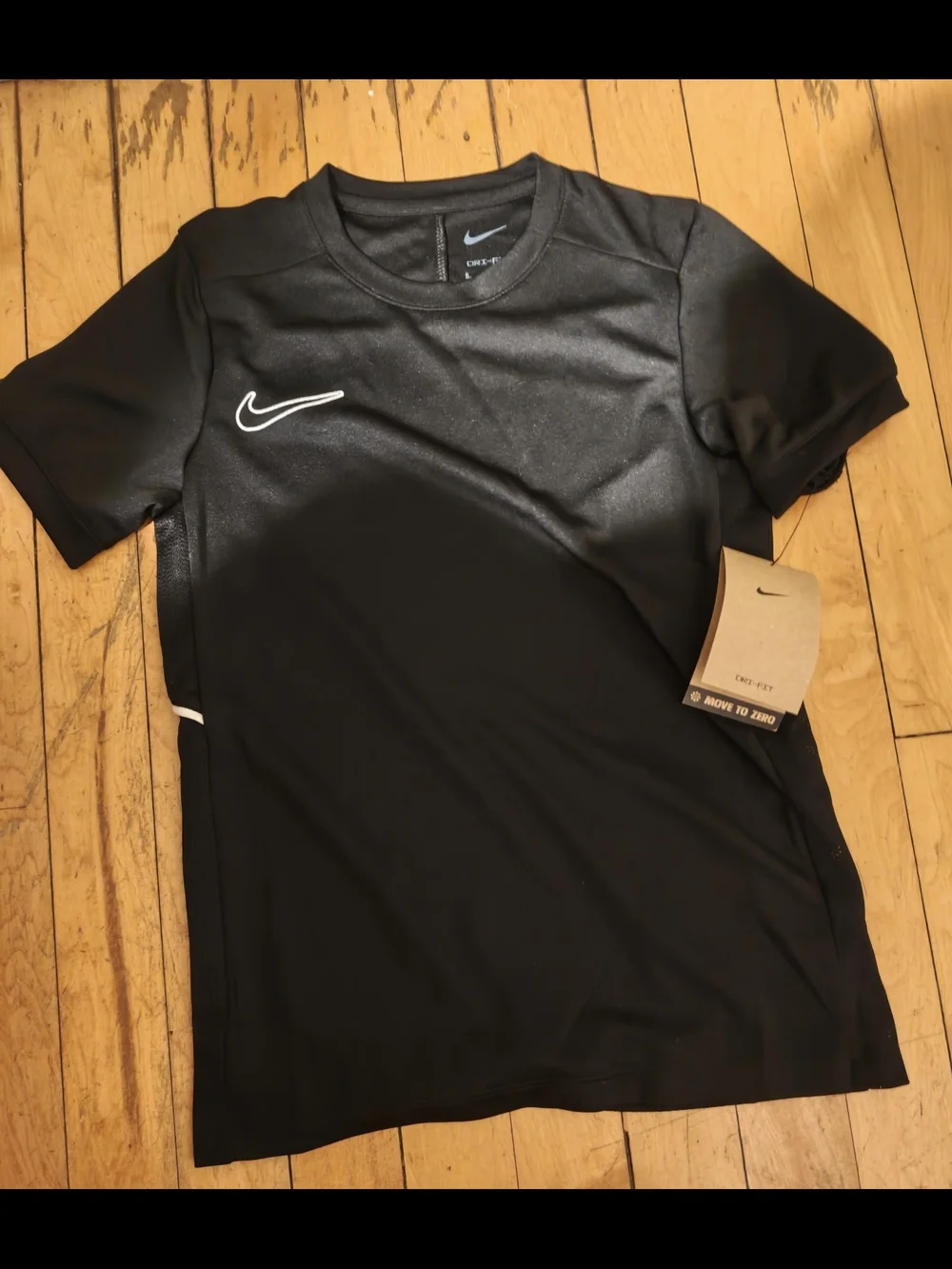 New! Nike Black Short Sleeve Athletic Tee with White Swoosh Youth Size M Medium